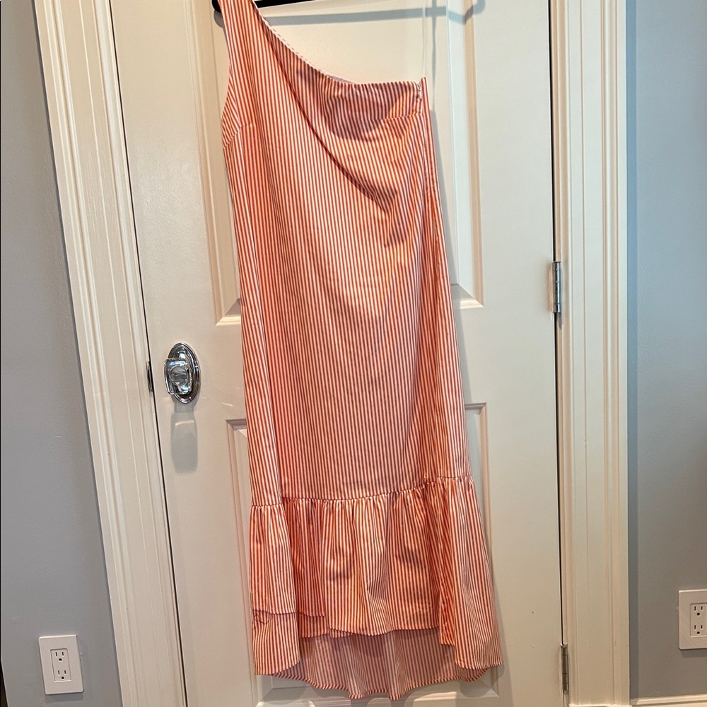 Elegant One-Shoulder Striped Dress